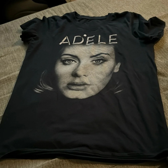 Adele 2016 black short sleeve concert T shirt size small - Picture 2 of 6